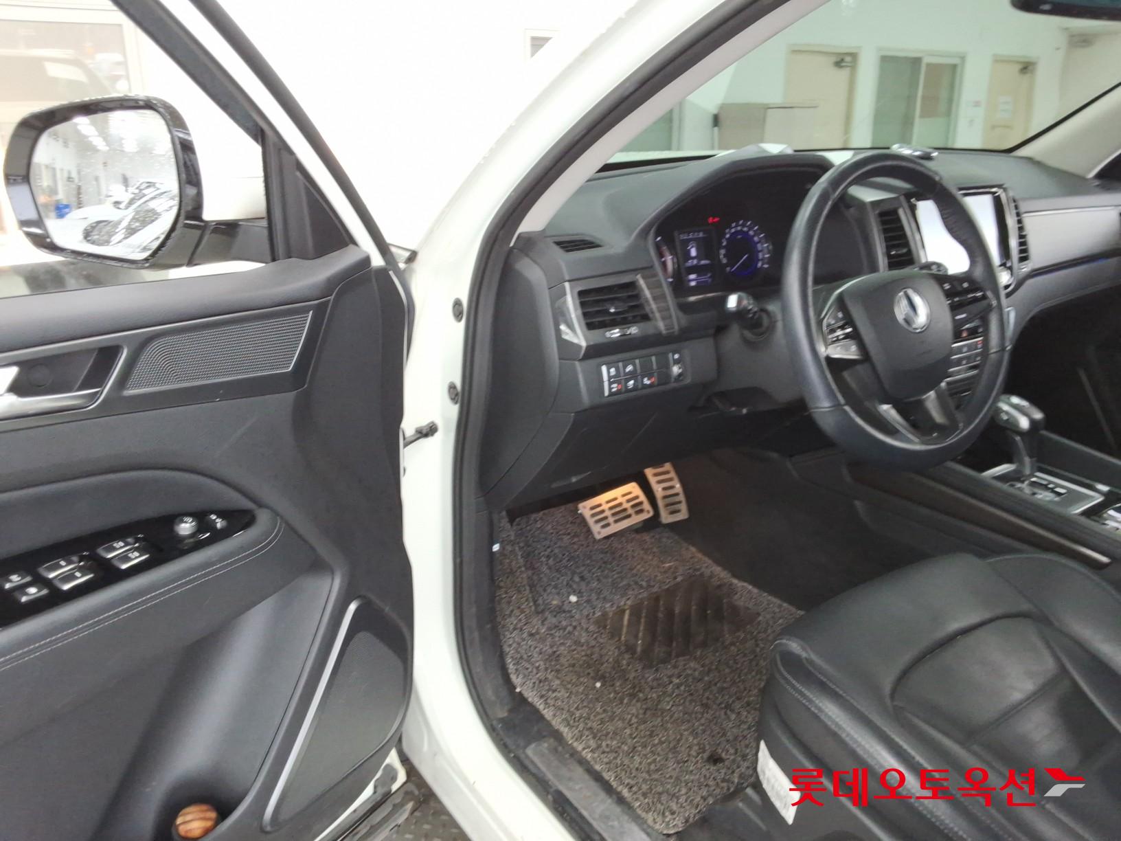 2020 - ssangyong rexton