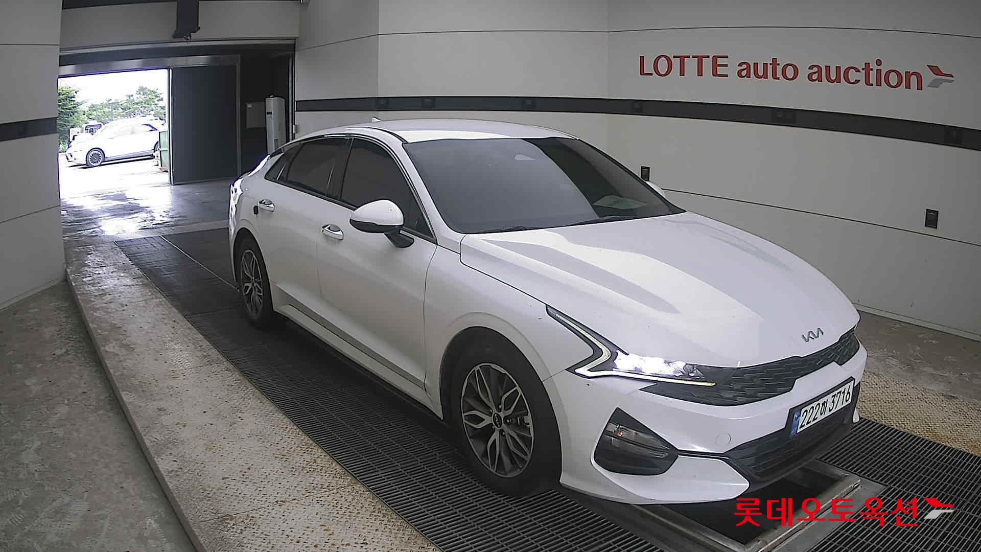 2023 - kia k5