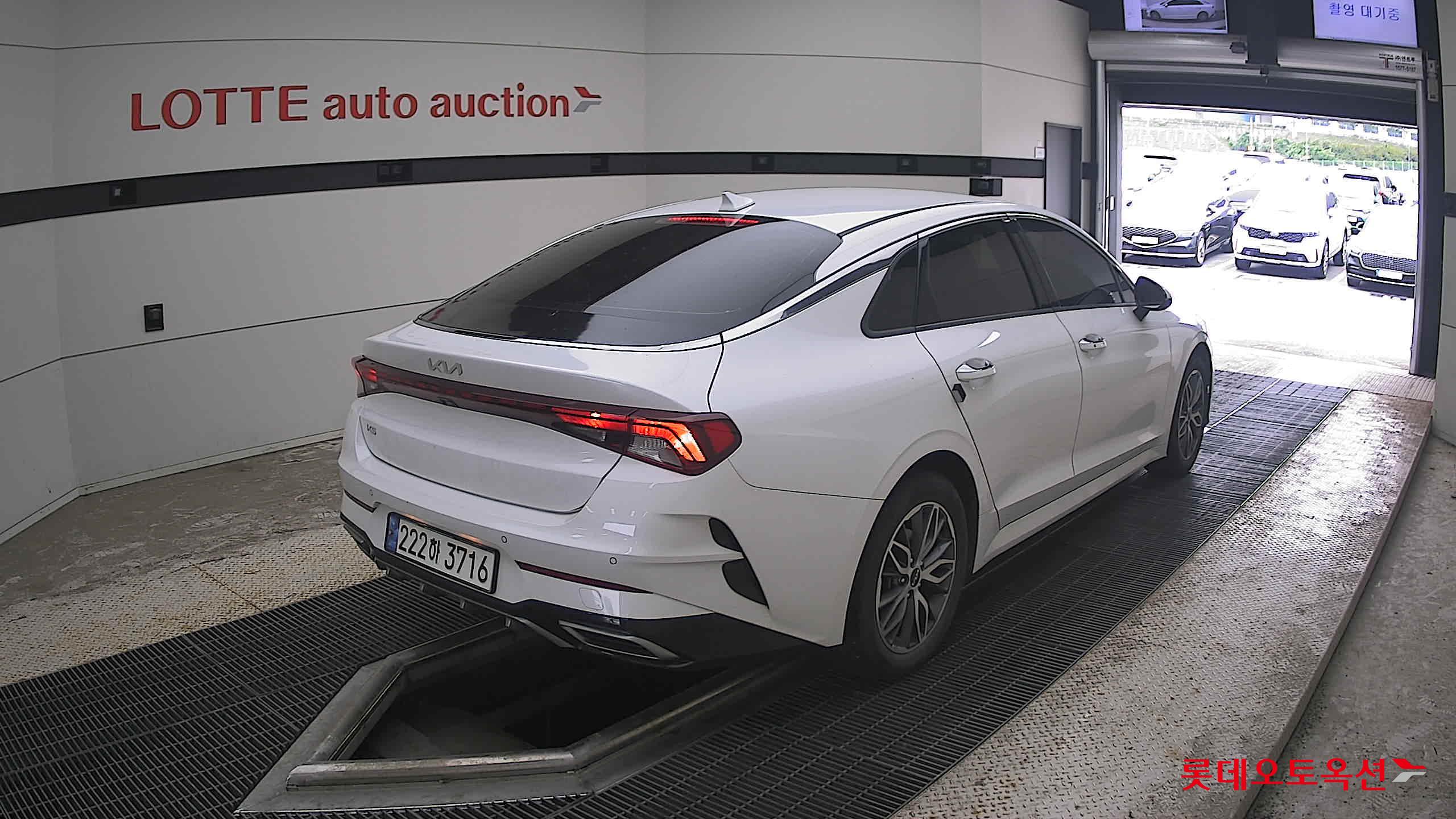 2023 - kia k5