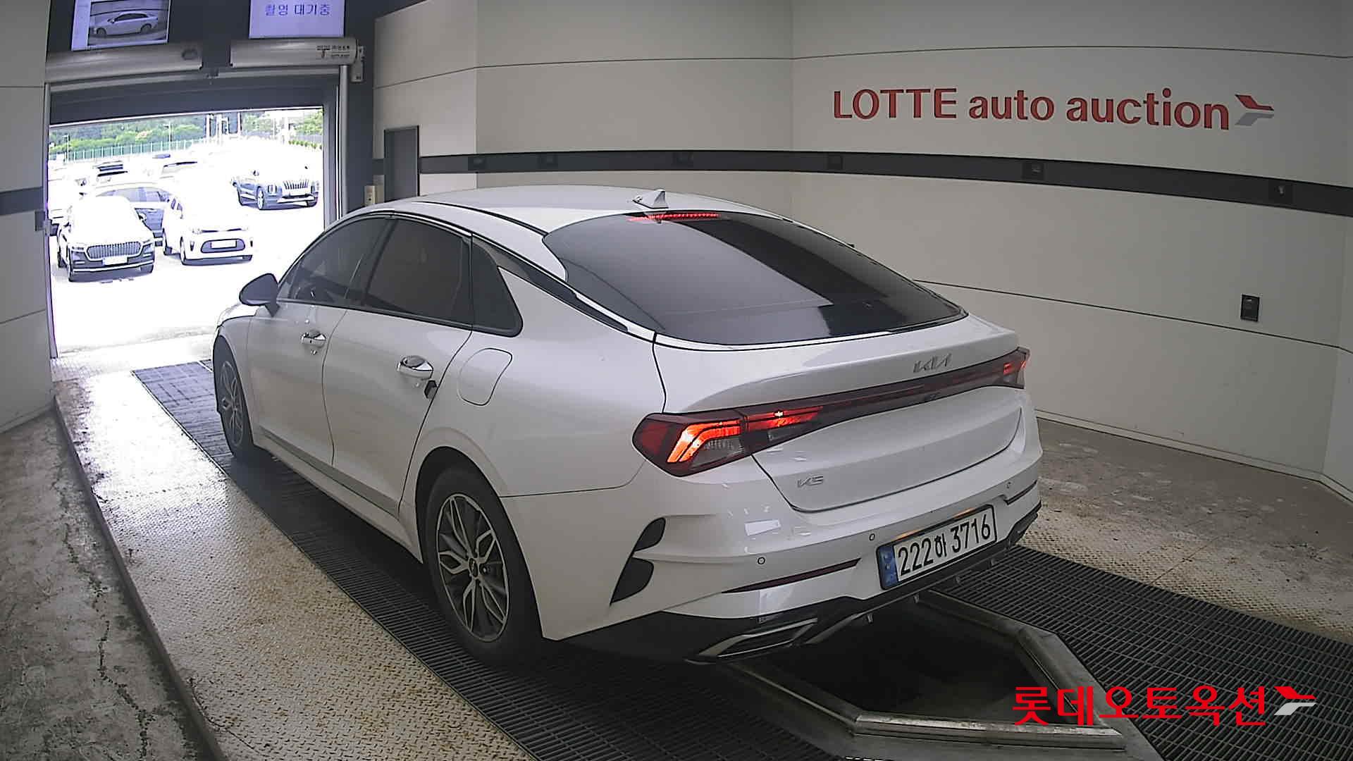2023 - kia k5