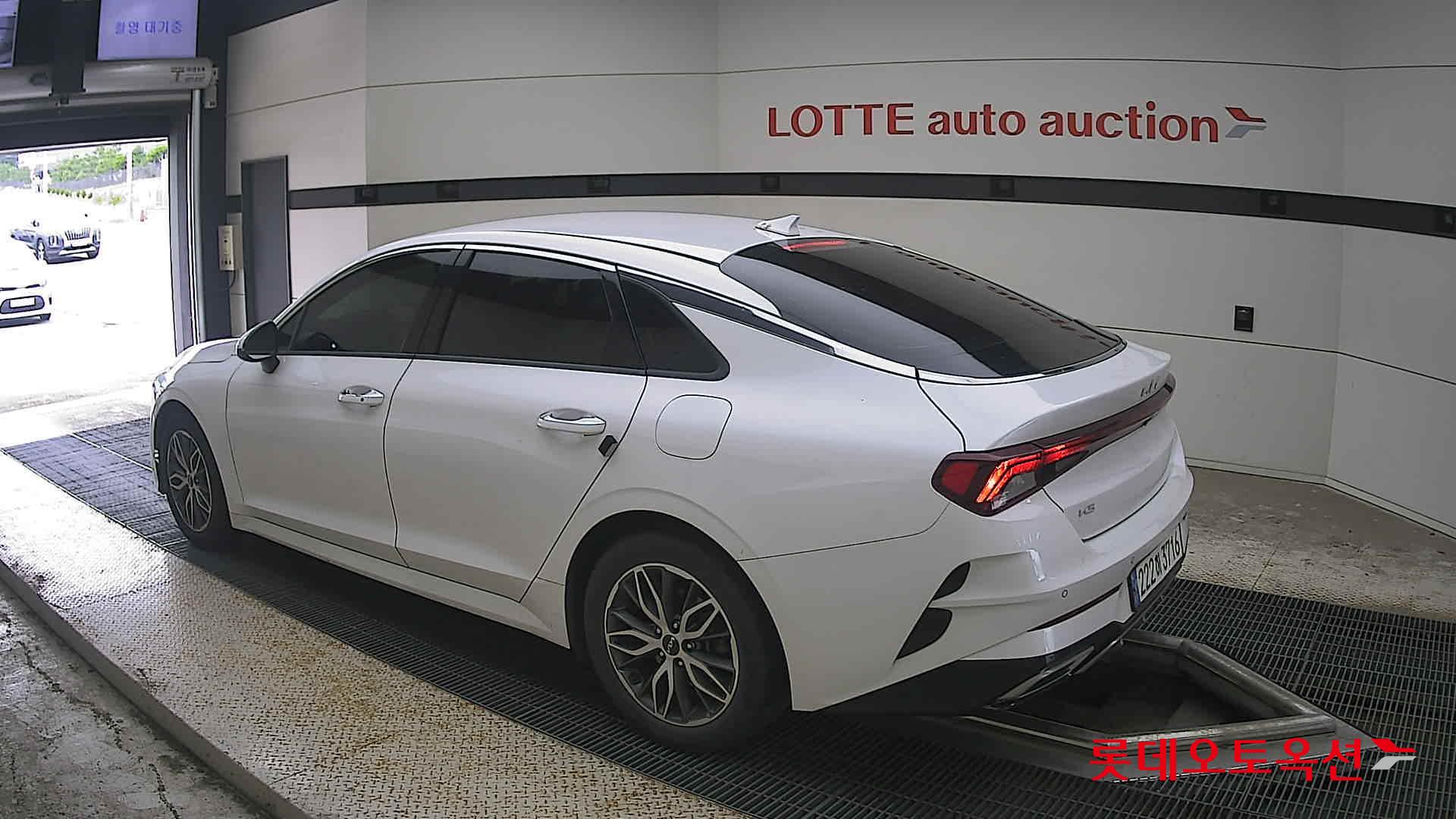 2023 - kia k5
