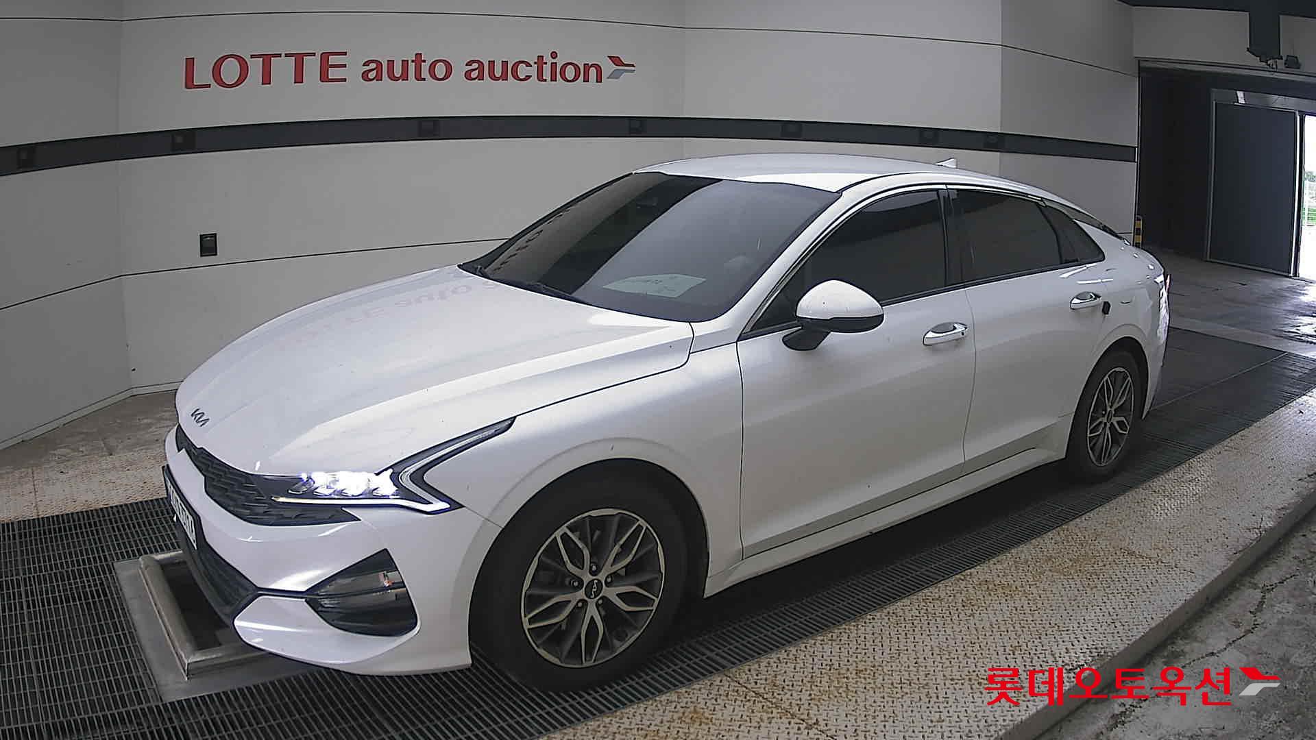 2023 - kia k5