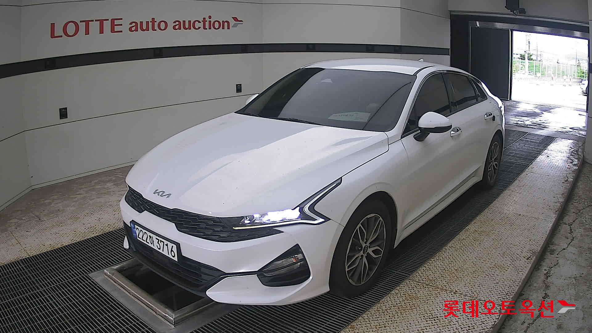 2023 - kia k5