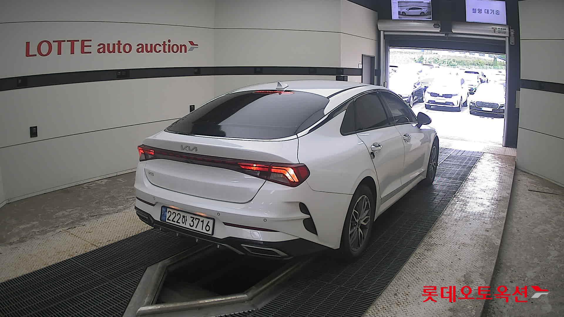 2023 - kia k5