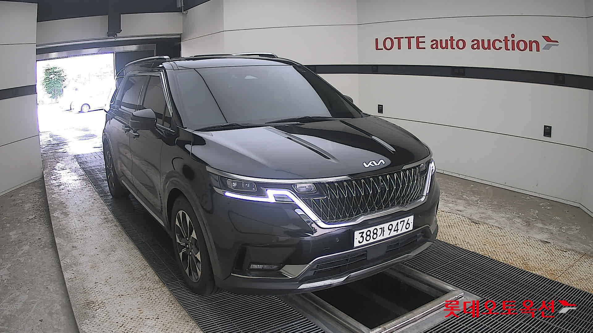 2023 - kia carnival