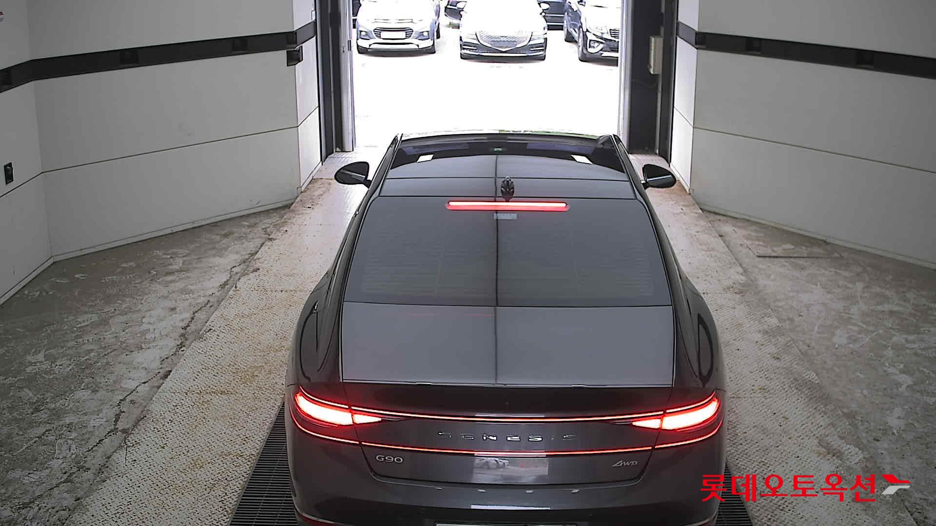 2022 - genesis g90