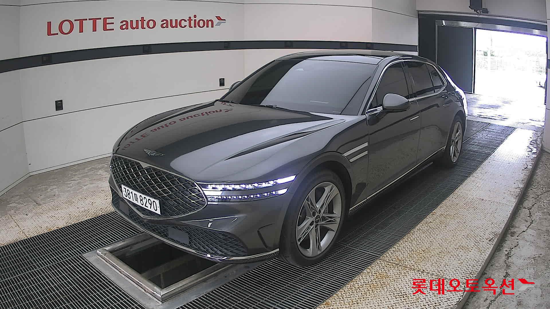 2022 - genesis g90