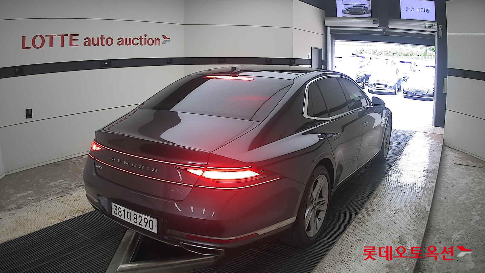 2022 - genesis g90