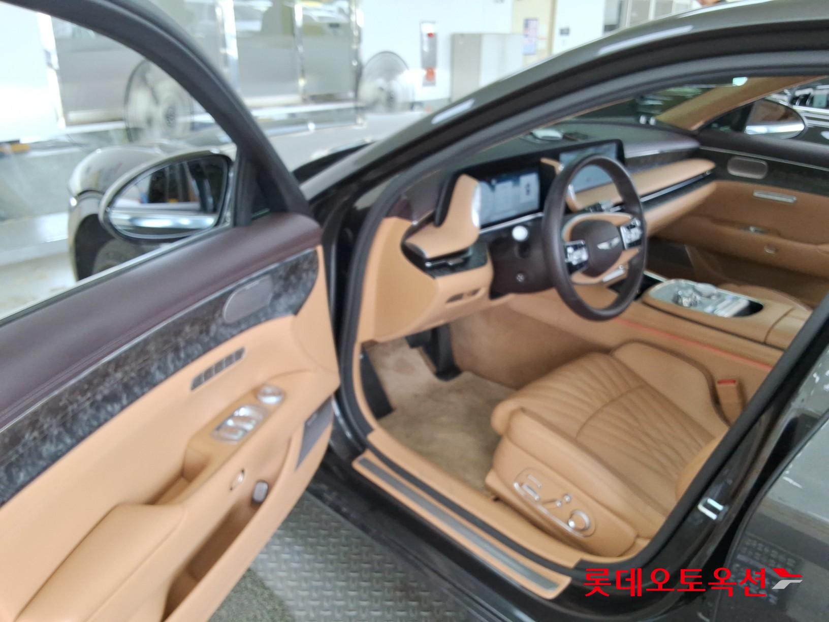 2022 - genesis g90