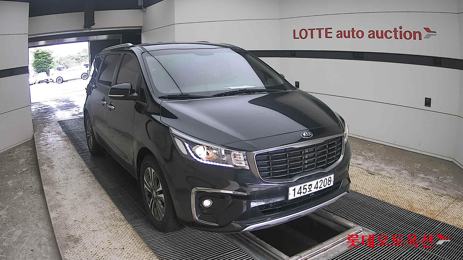 2020 - kia carnival