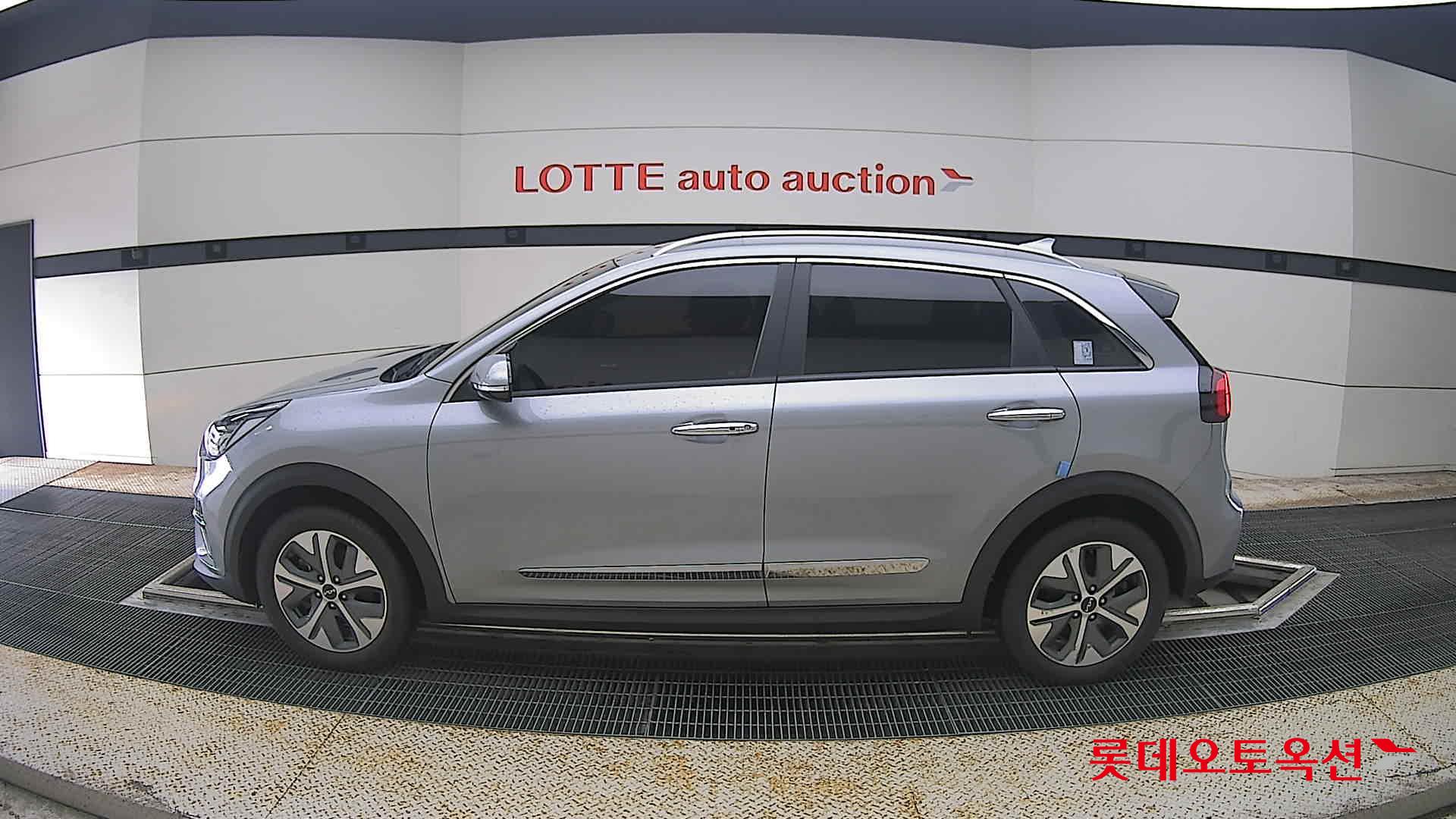 2022 - kia niro