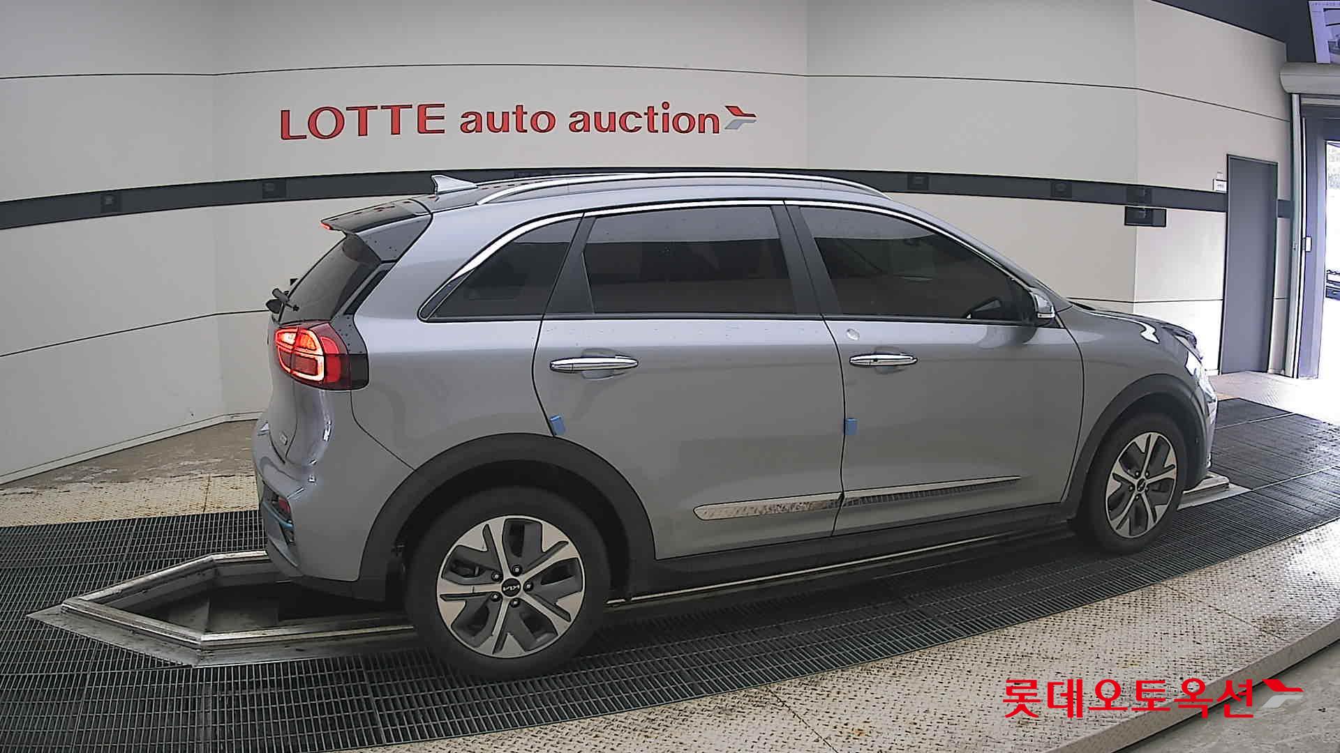 2022 - kia niro