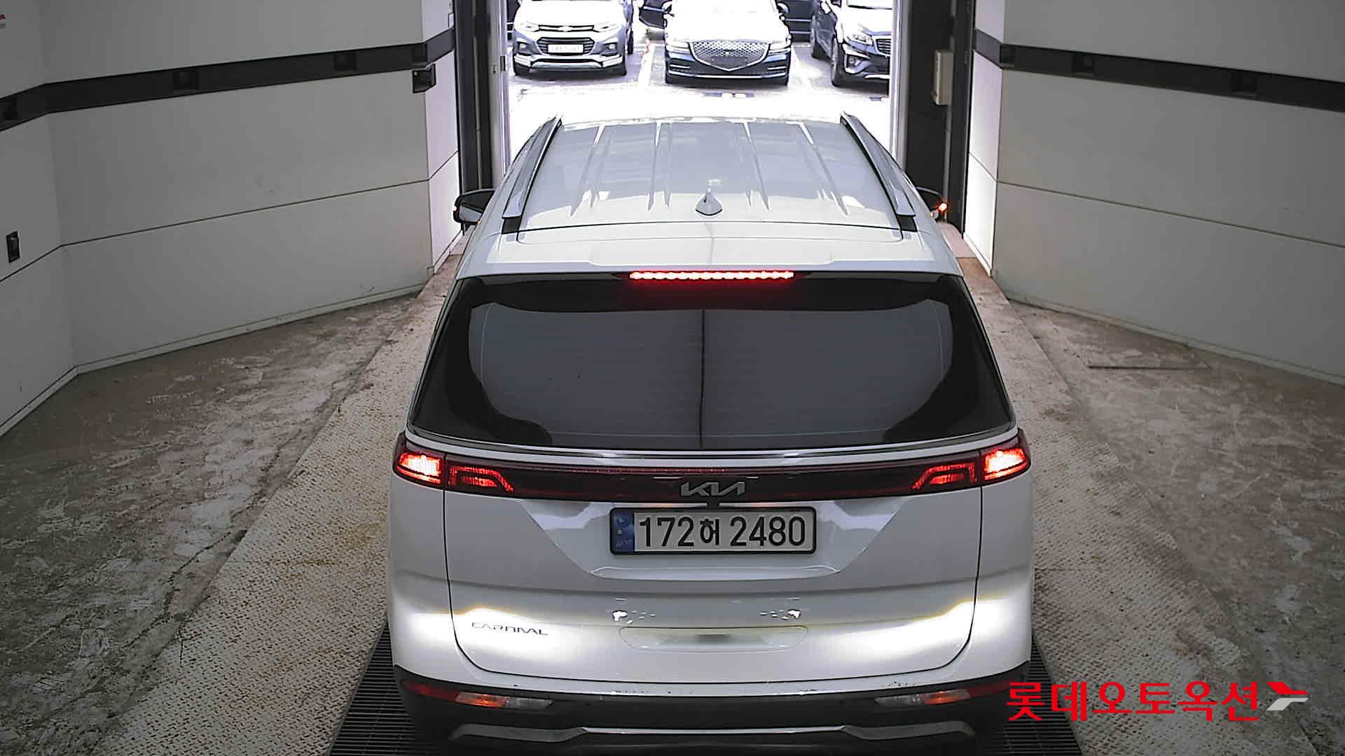 2023 - kia carnival