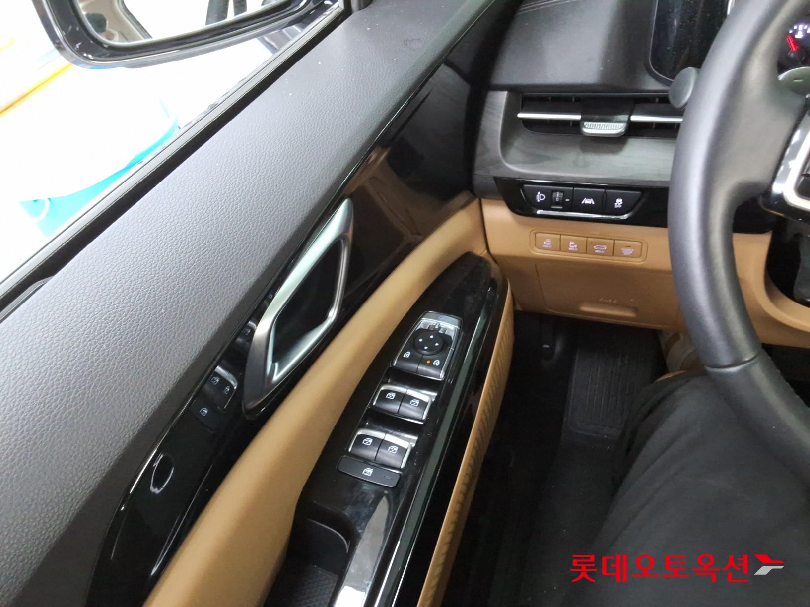 2023 - kia carnival