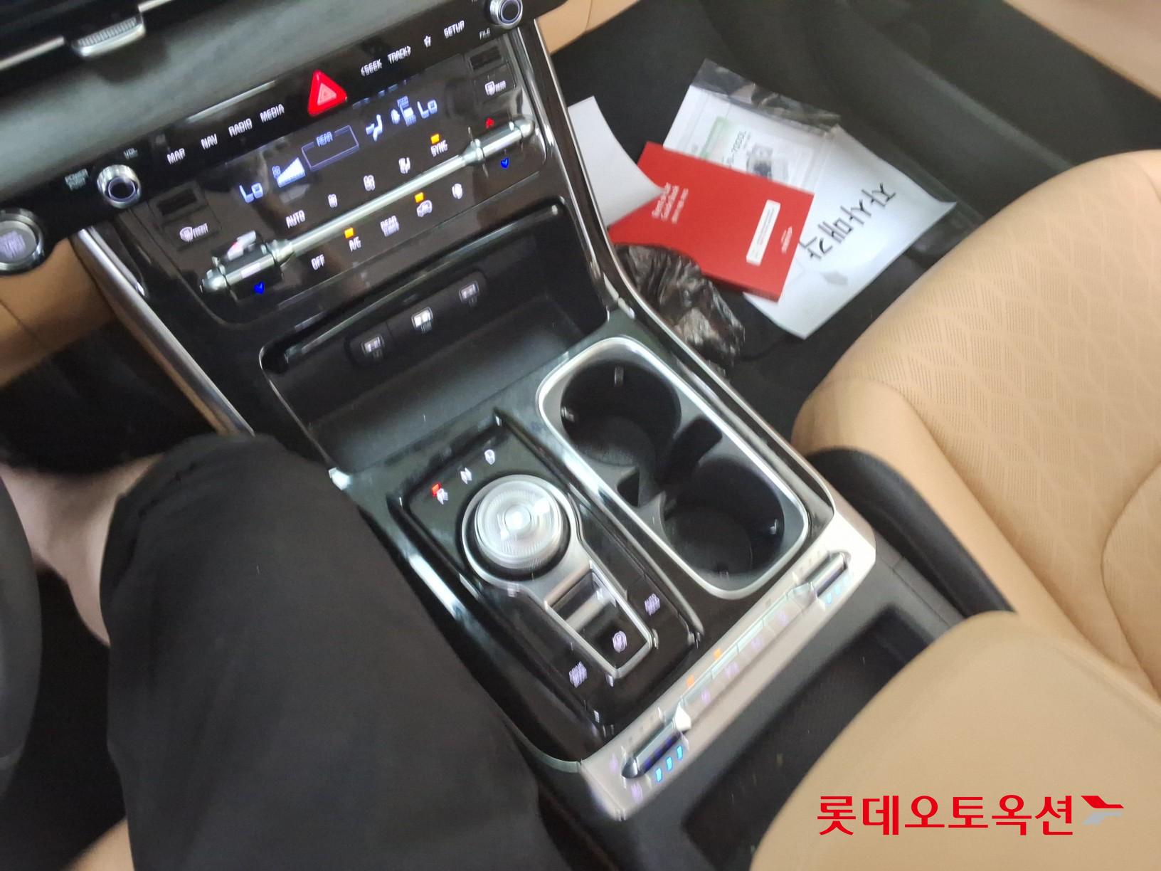 2023 - kia carnival