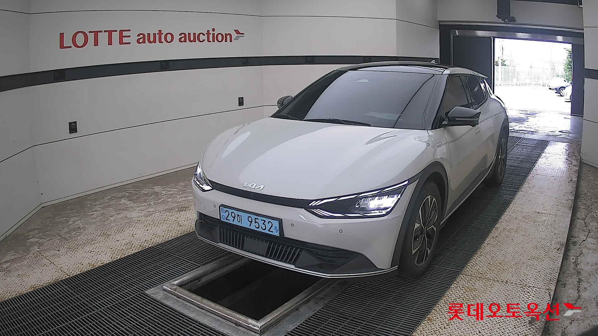 2022 - kia ev6