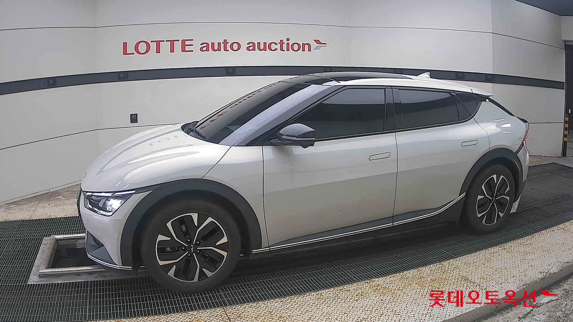 2022 - kia ev6
