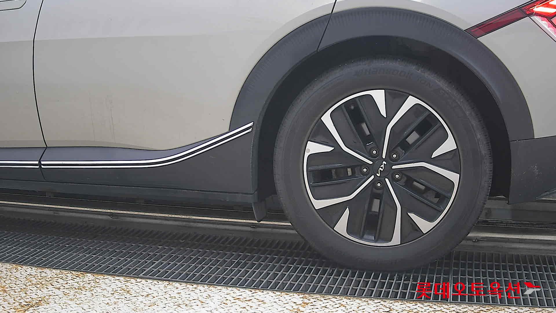 2022 - kia ev6