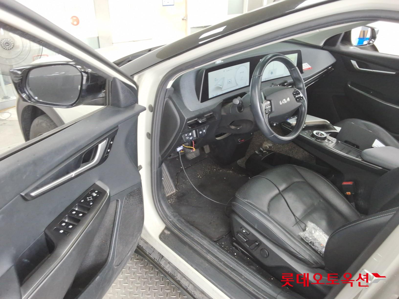 2022 - kia ev6