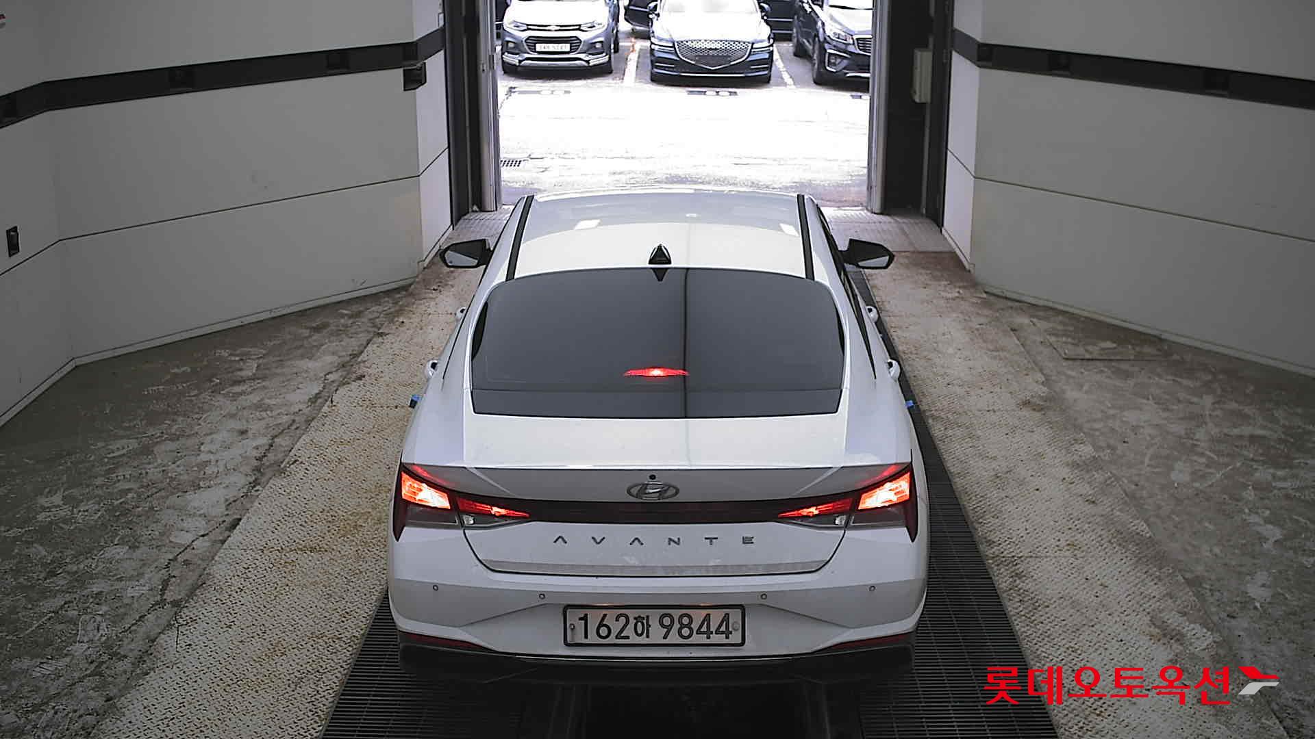 2021 - hyundai avante