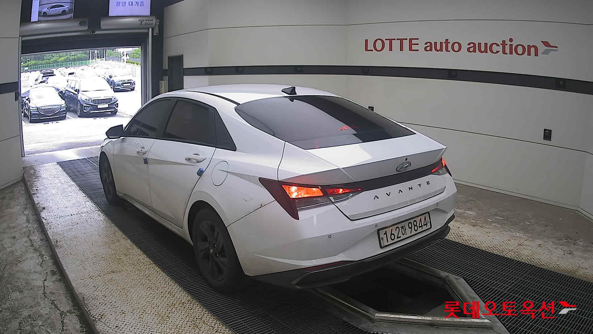 2021 - hyundai avante