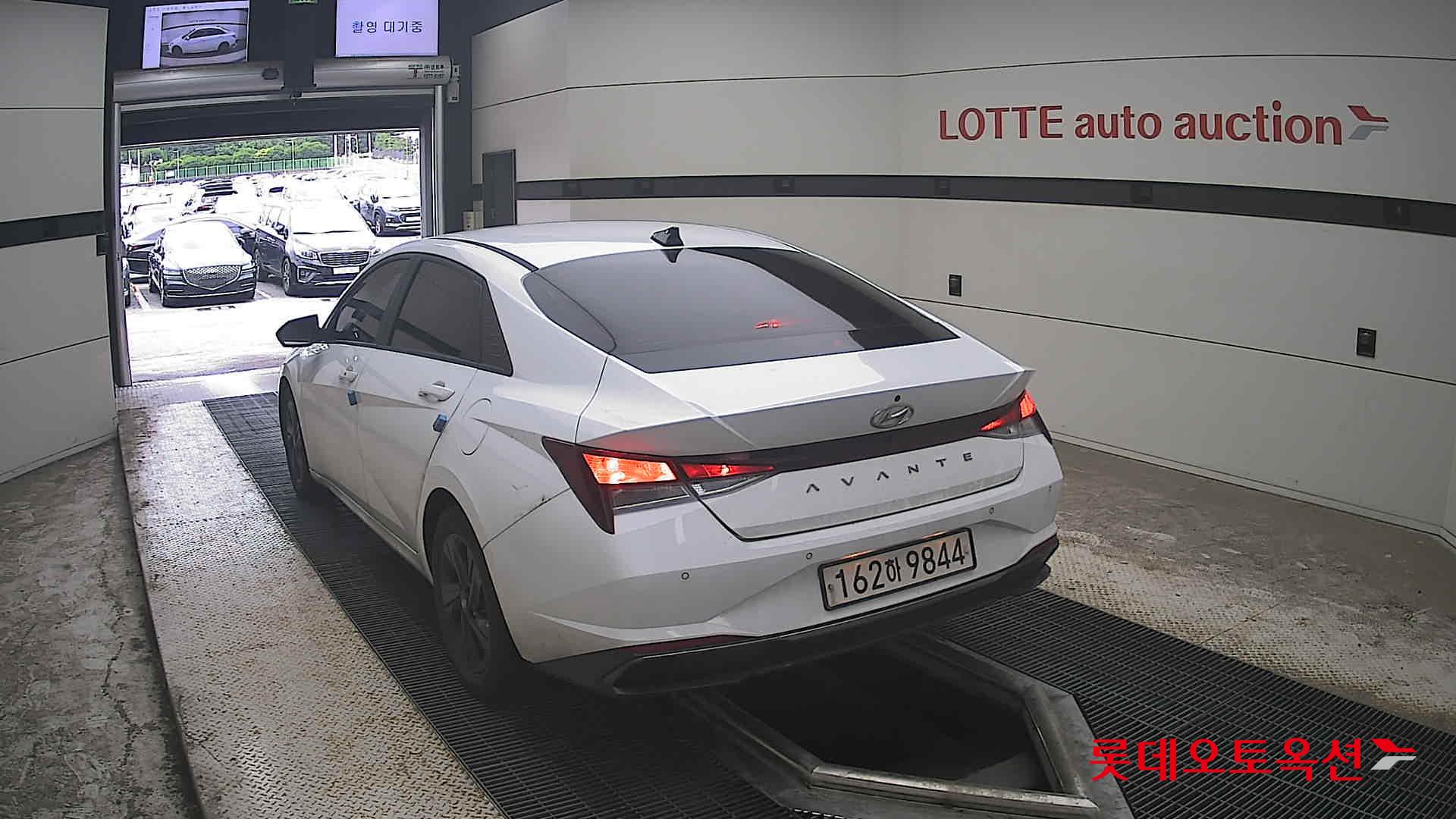 2021 - hyundai avante