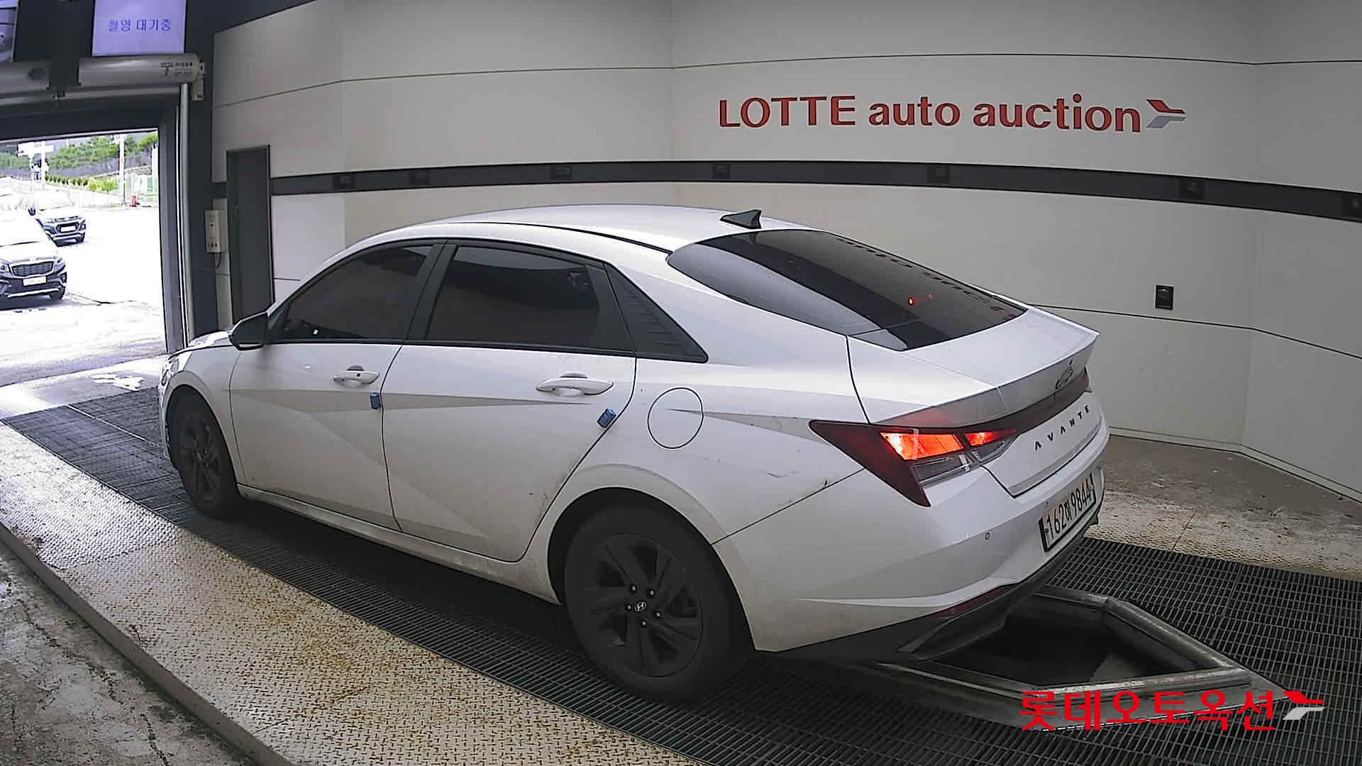 2021 - hyundai avante