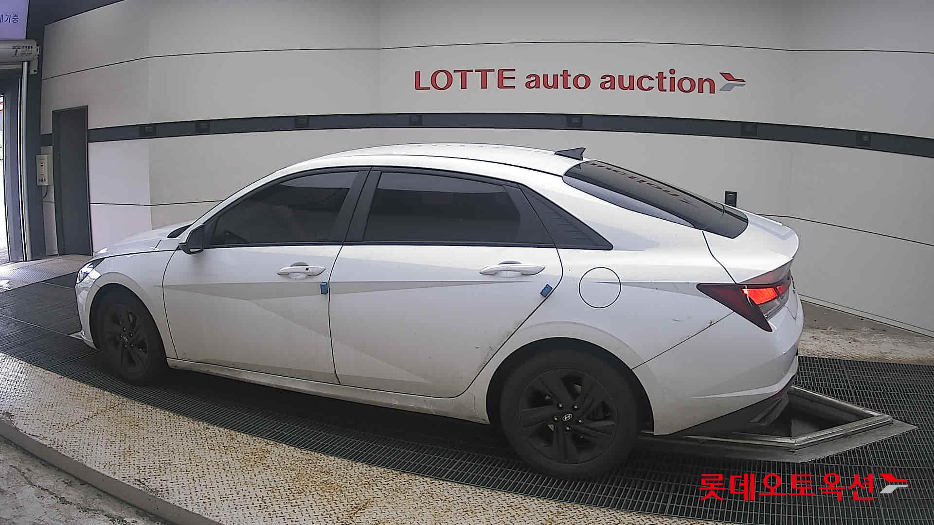2021 - hyundai avante