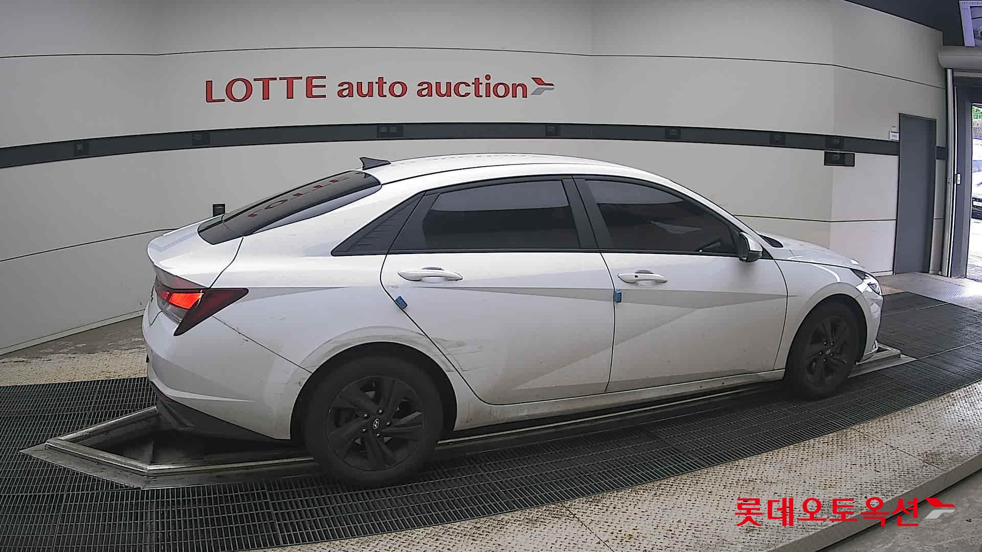 2021 - hyundai avante