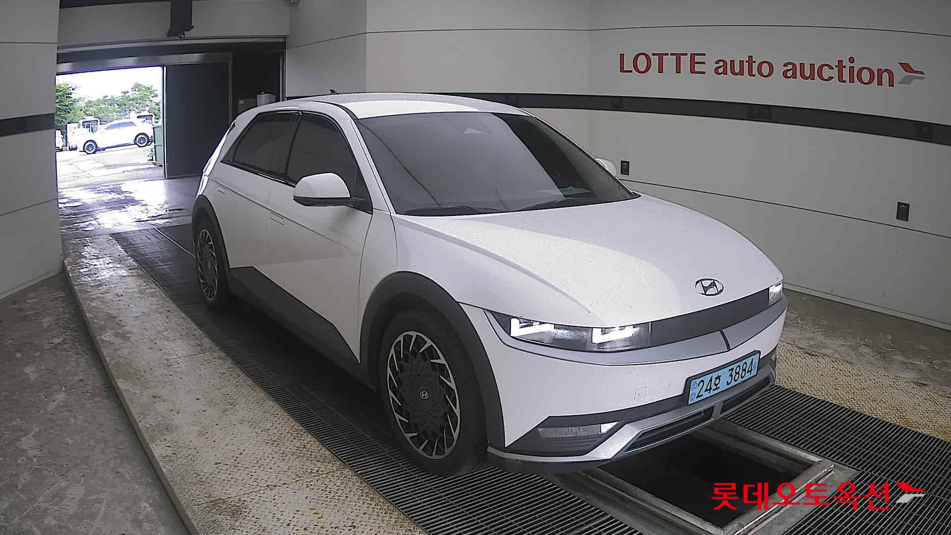 2023 - hyundai ioniq