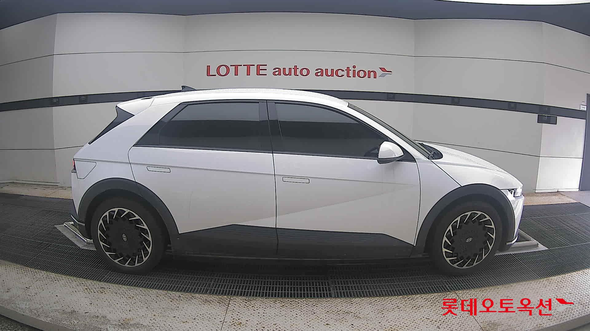 2023 - hyundai ioniq