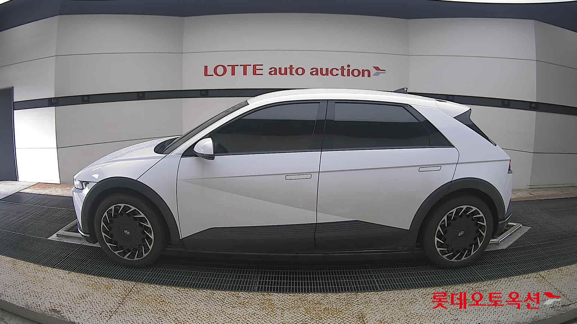 2023 - hyundai ioniq