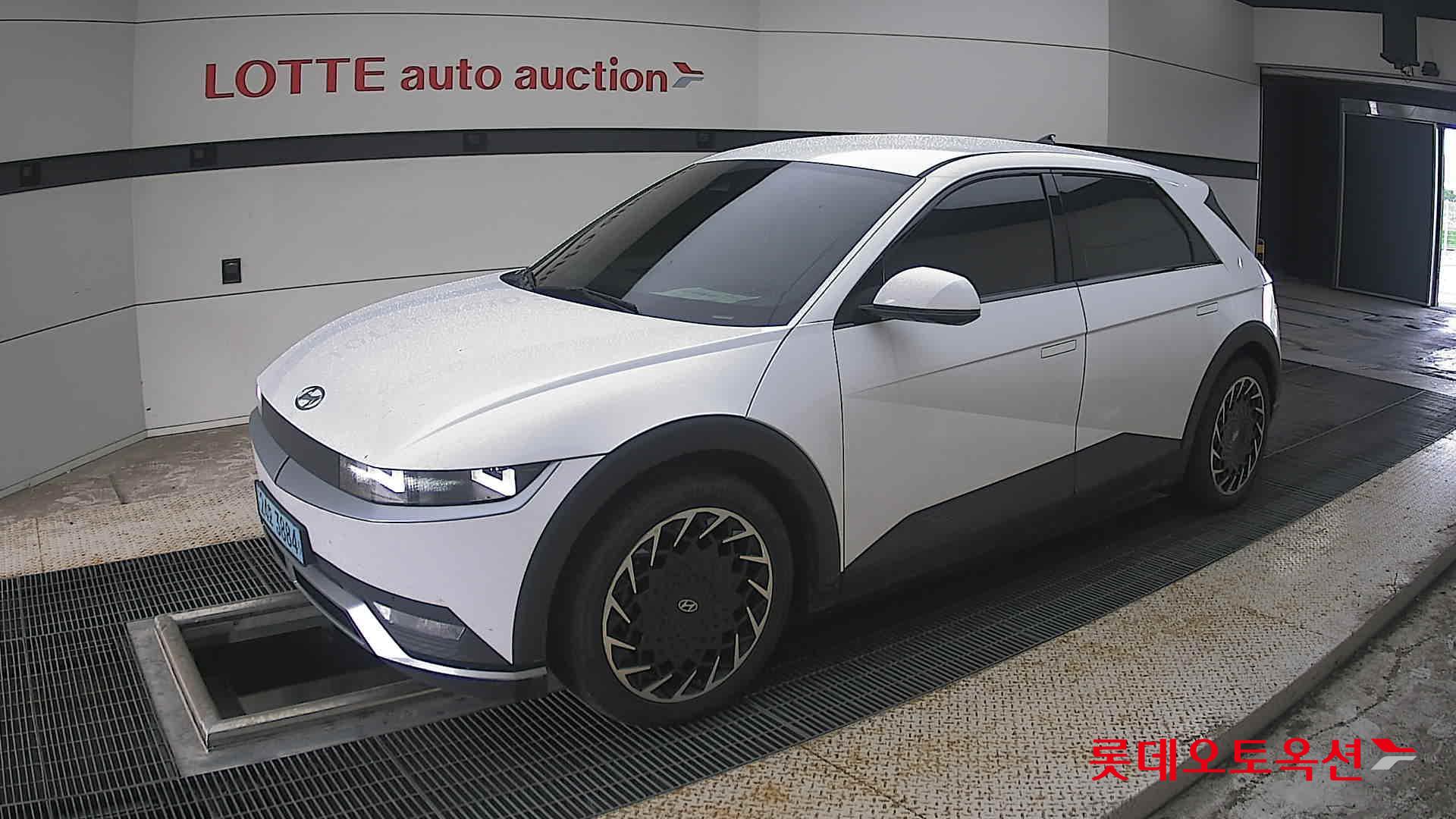 2023 - hyundai ioniq