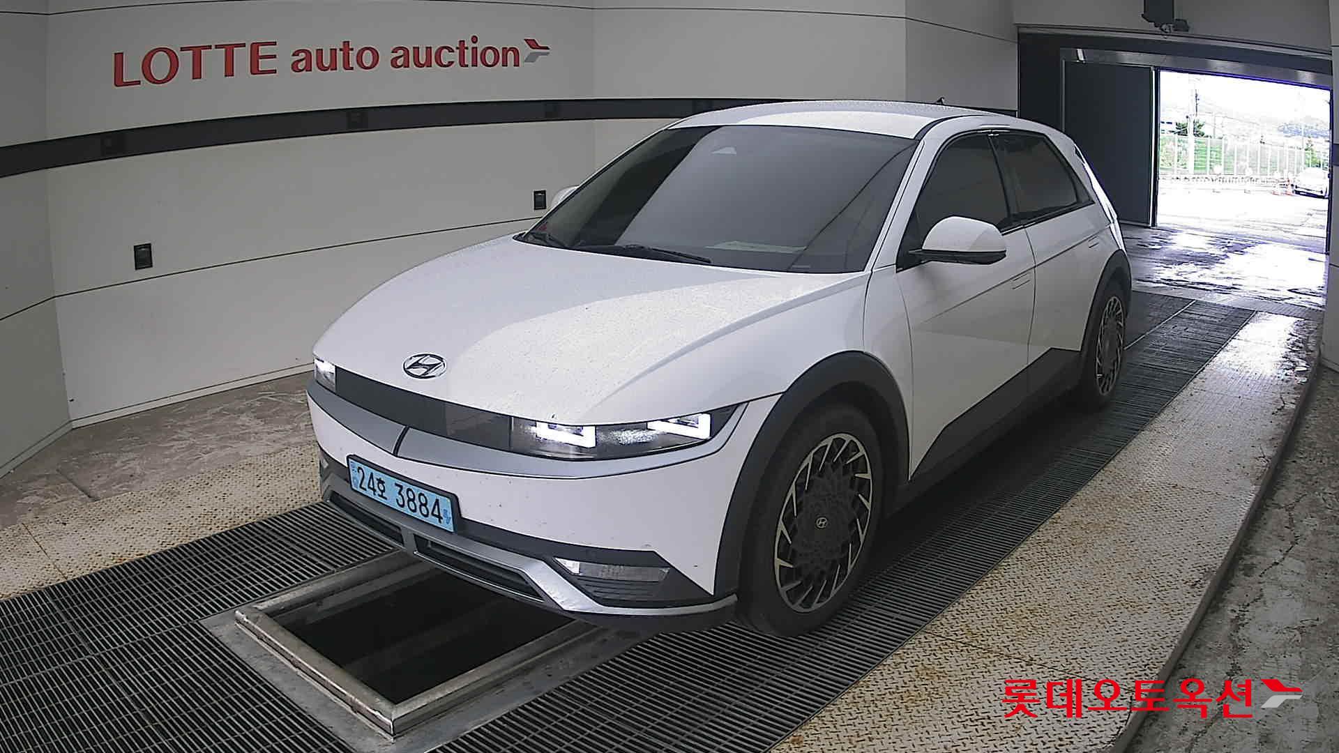 2023 - hyundai ioniq