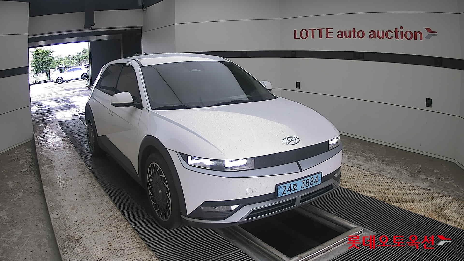 2023 - hyundai ioniq