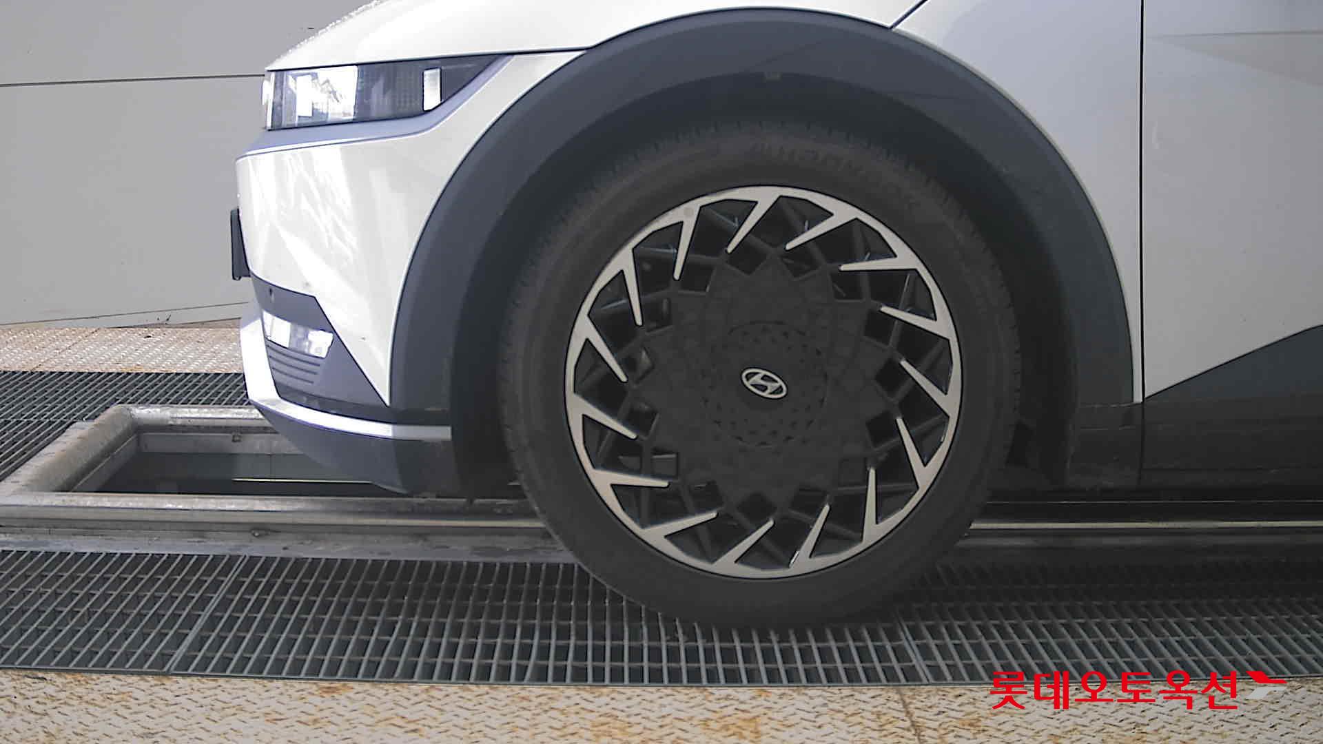 2023 - hyundai ioniq