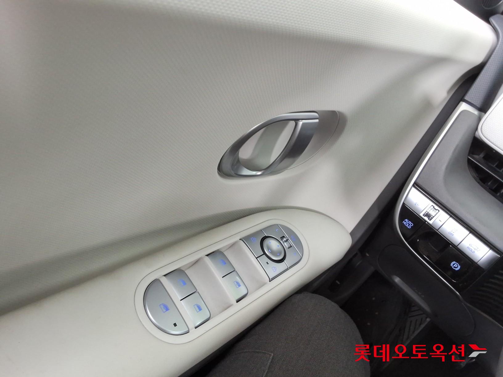 2023 - hyundai ioniq