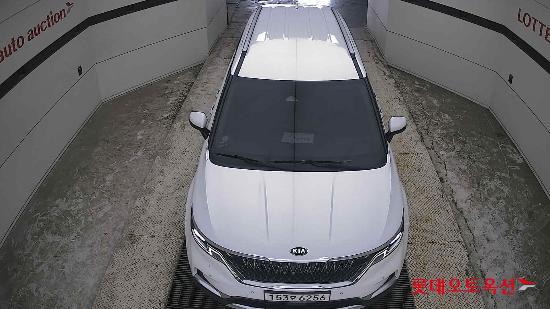 2021 - kia carnival