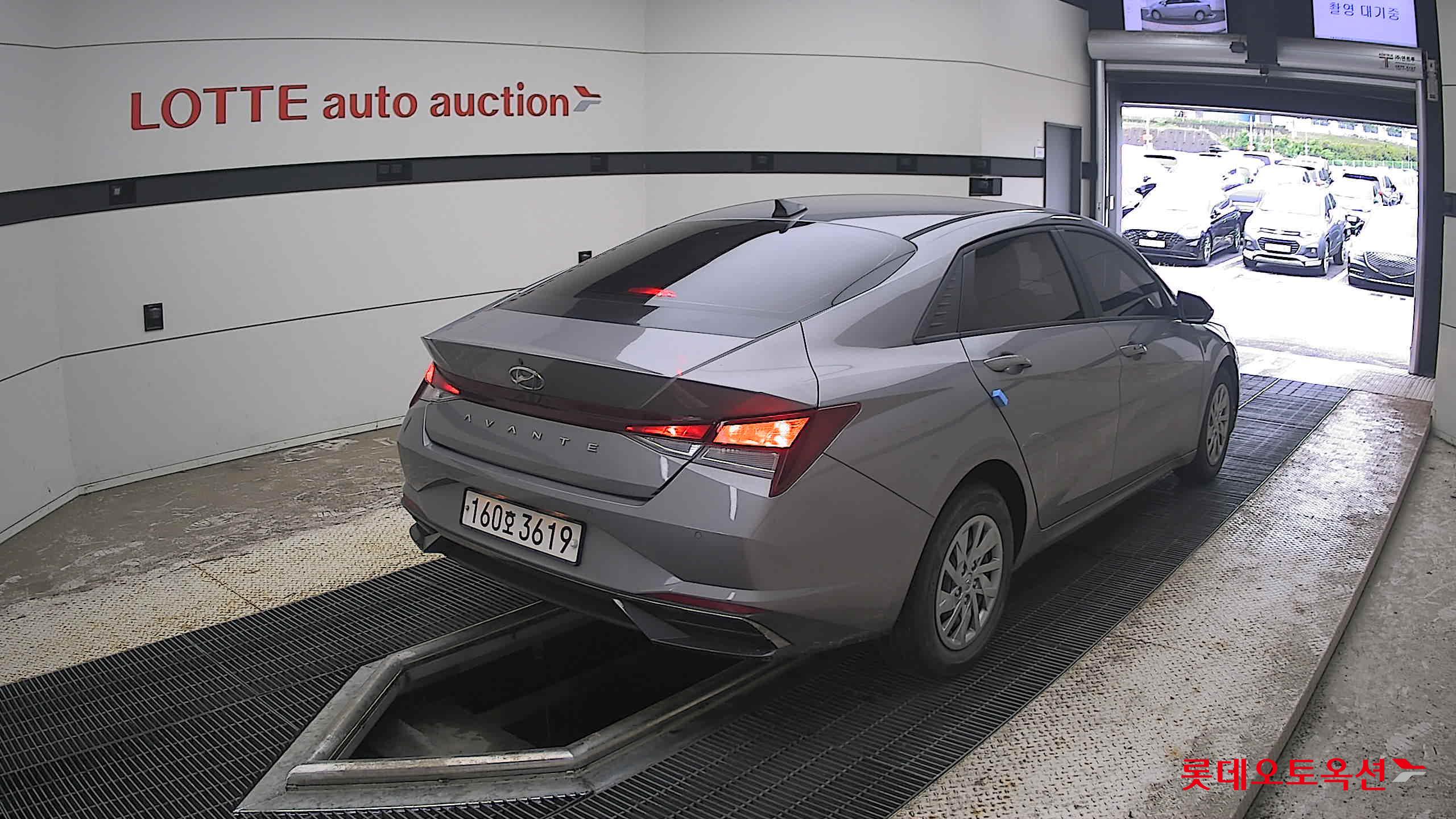 2021 - hyundai avante