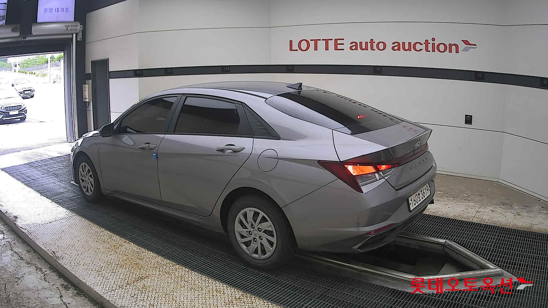 2021 - hyundai avante