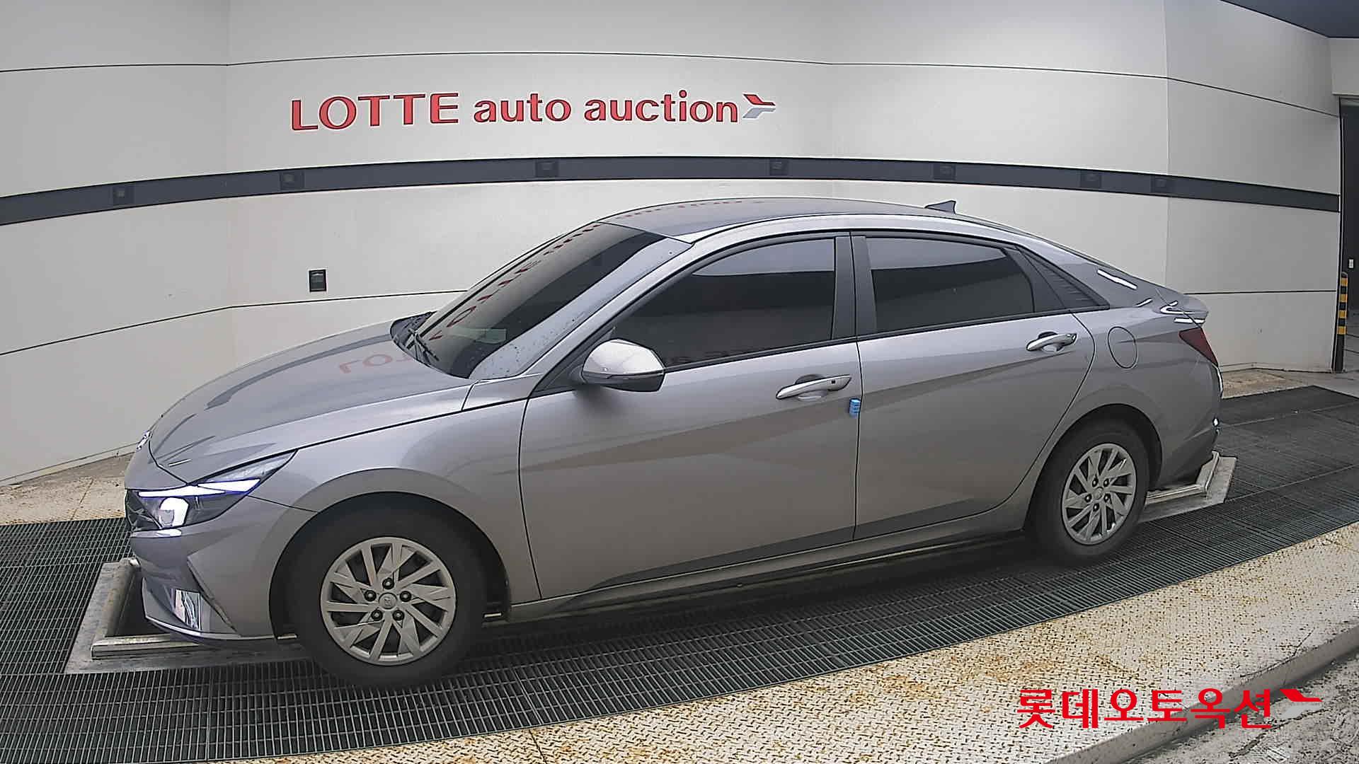 2021 - hyundai avante