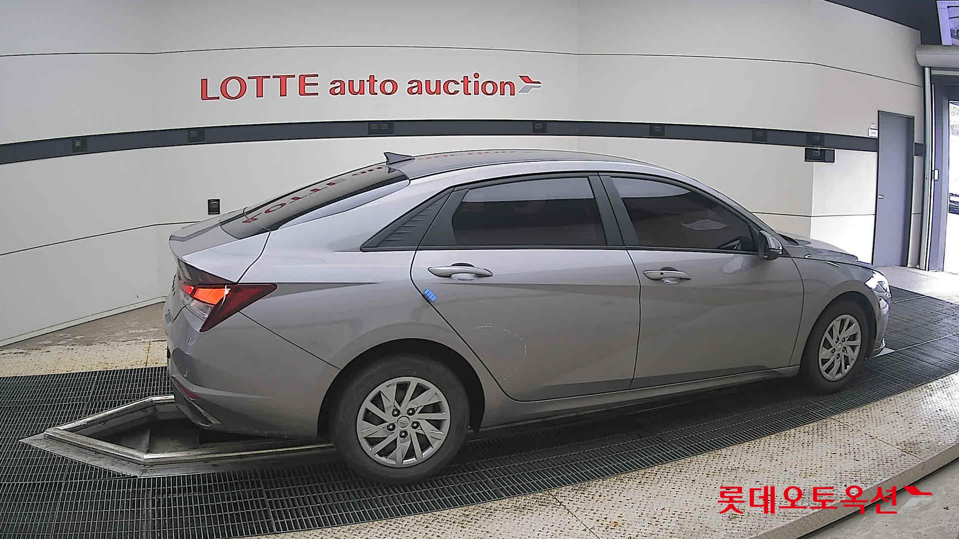 2021 - hyundai avante