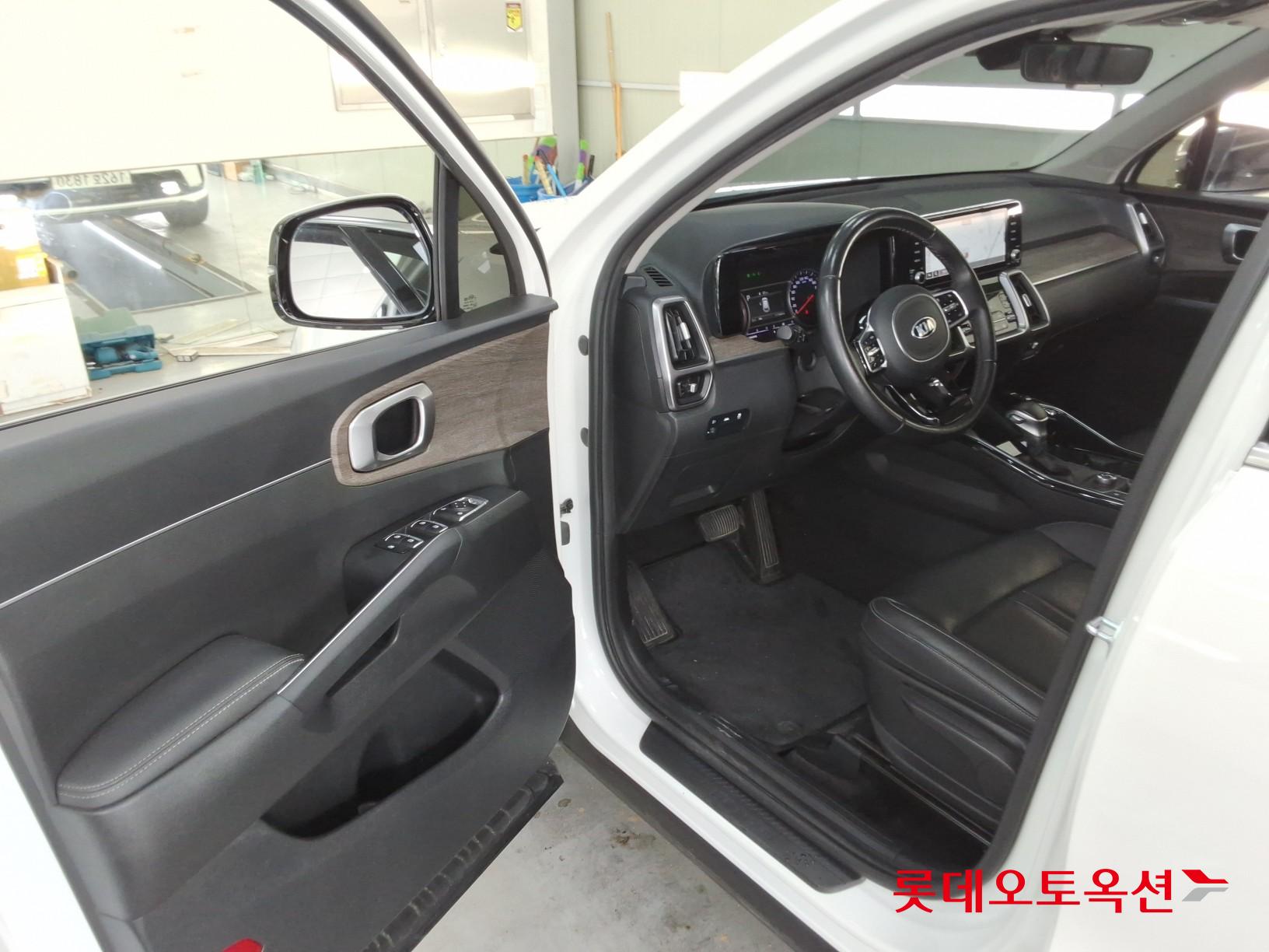 2021 - kia sorento