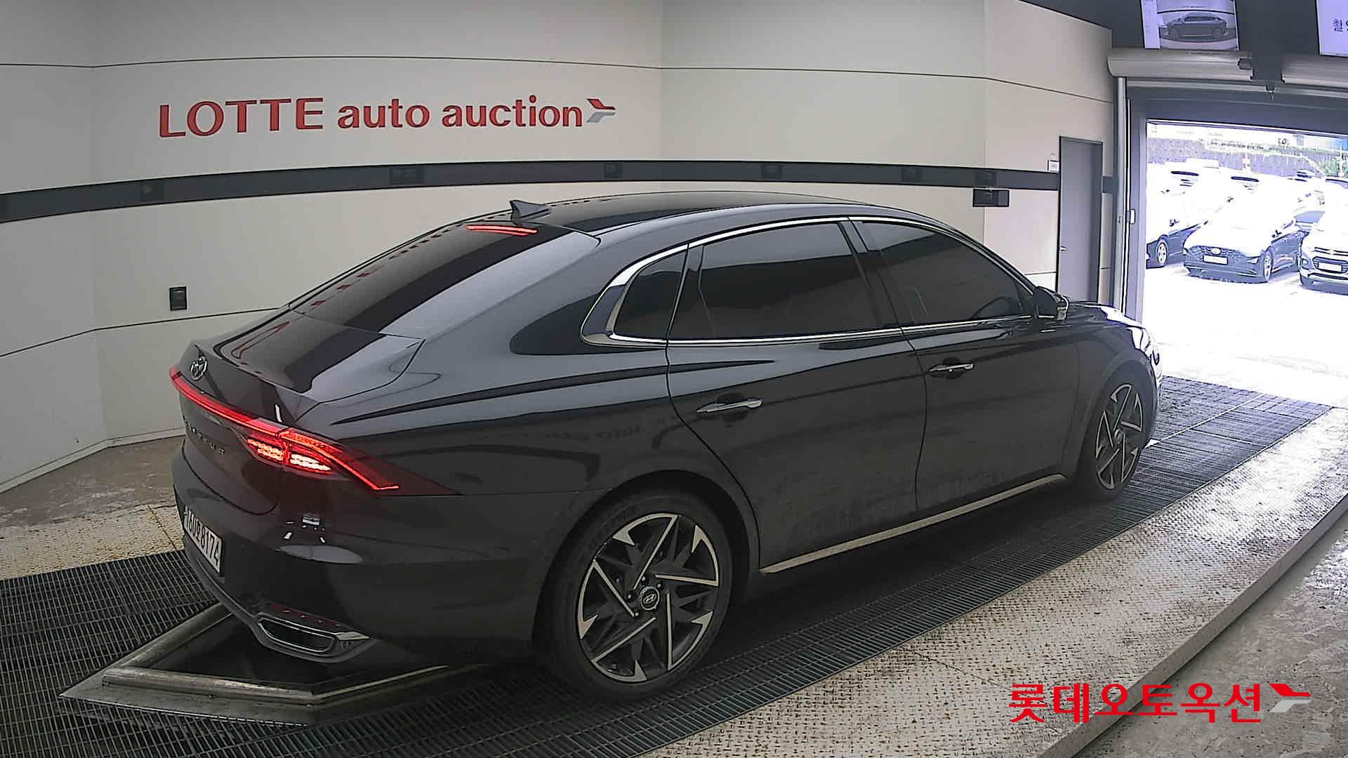2022 - hyundai grandeur