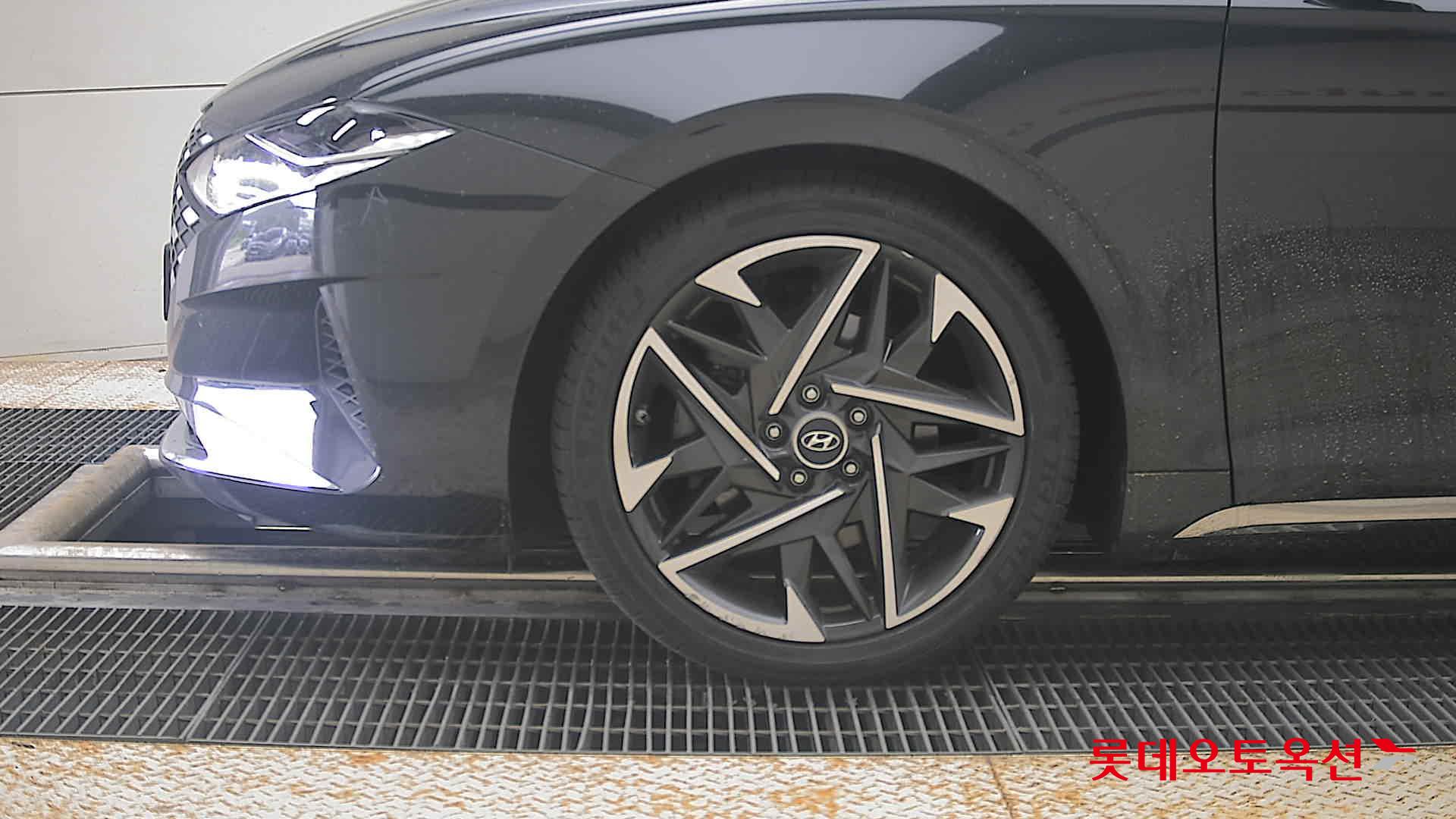 2022 - hyundai grandeur