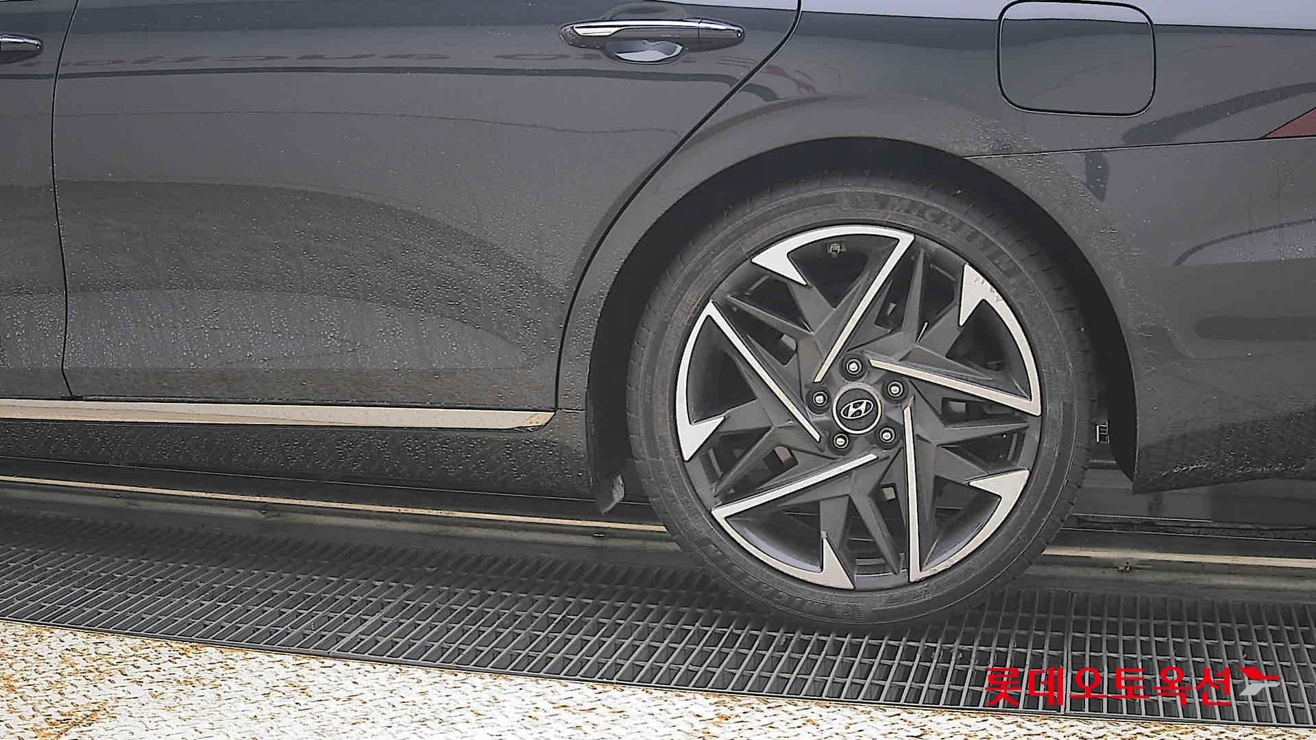 2022 - hyundai grandeur