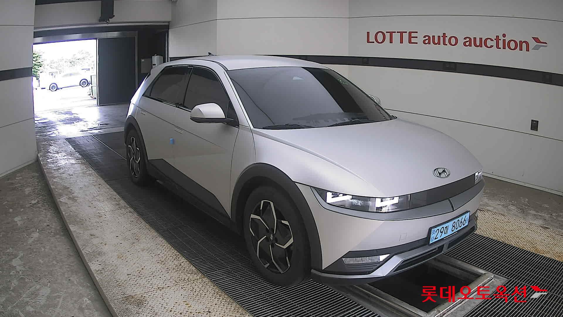 2022 - hyundai ioniq