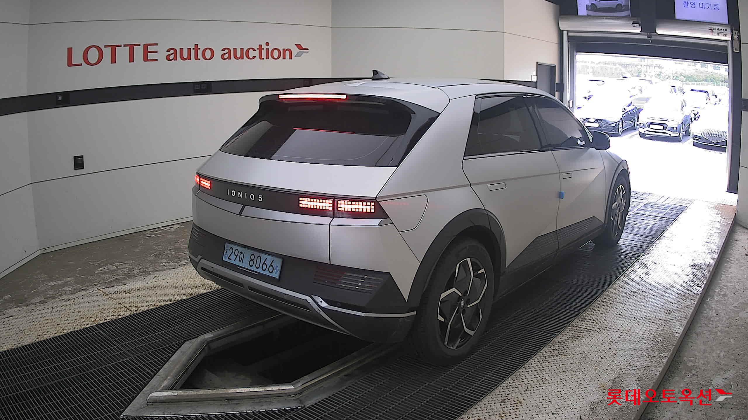 2022 - hyundai ioniq