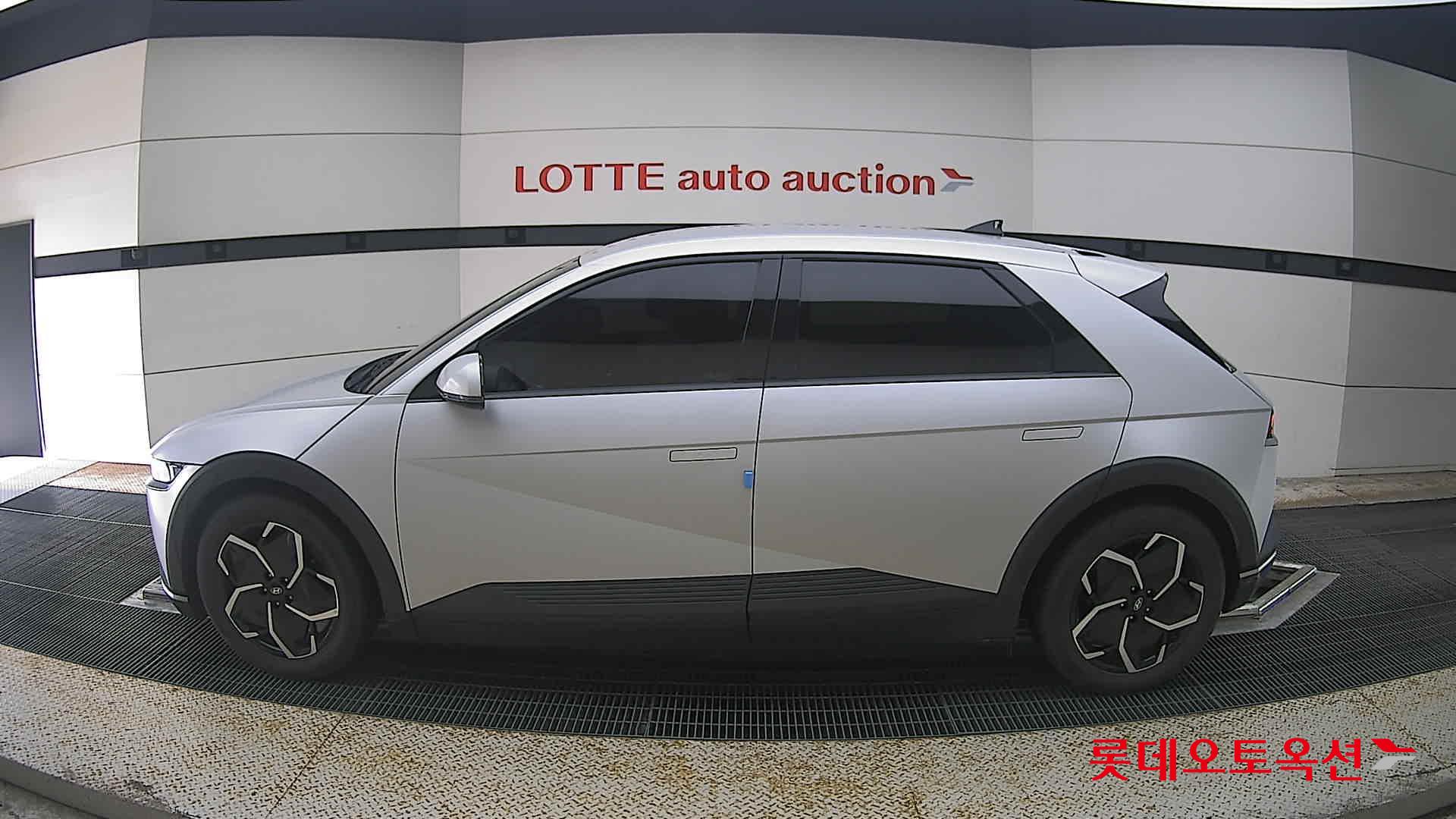 2022 - hyundai ioniq