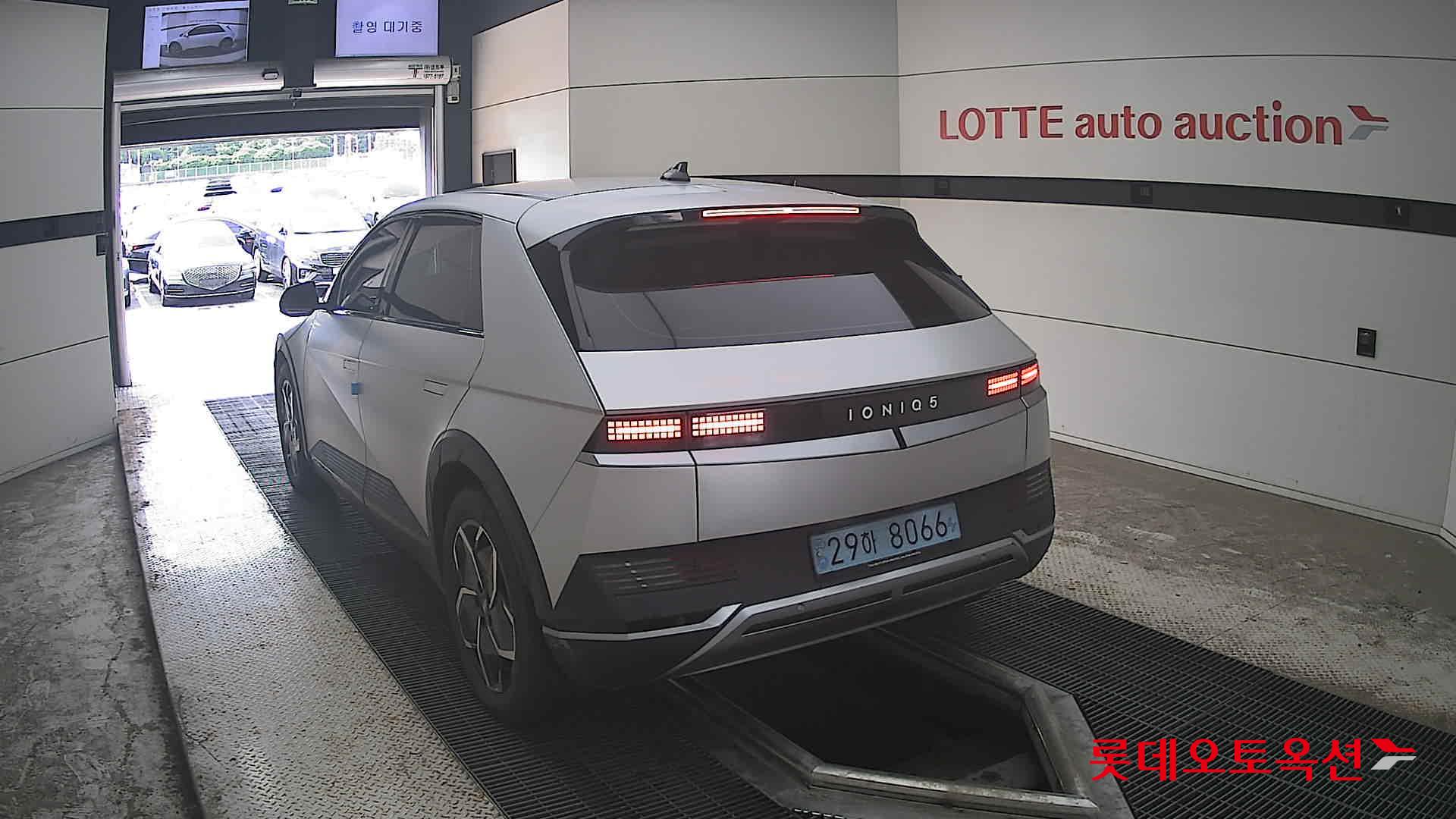 2022 - hyundai ioniq